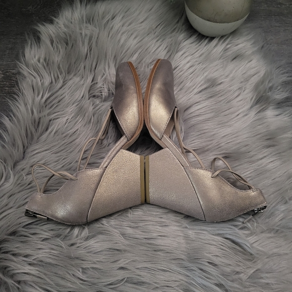 EILEEN FISHER ROPE PUMP IN PLATINUM SUEDE SIZE 8 - Picture 8 of 15